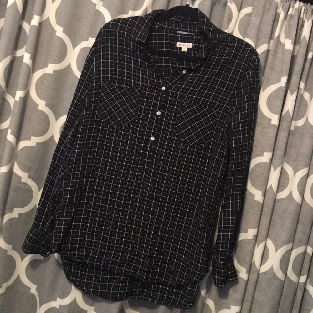 black 1/4 button up flannel